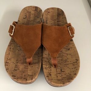 Vionic size 9 sandals